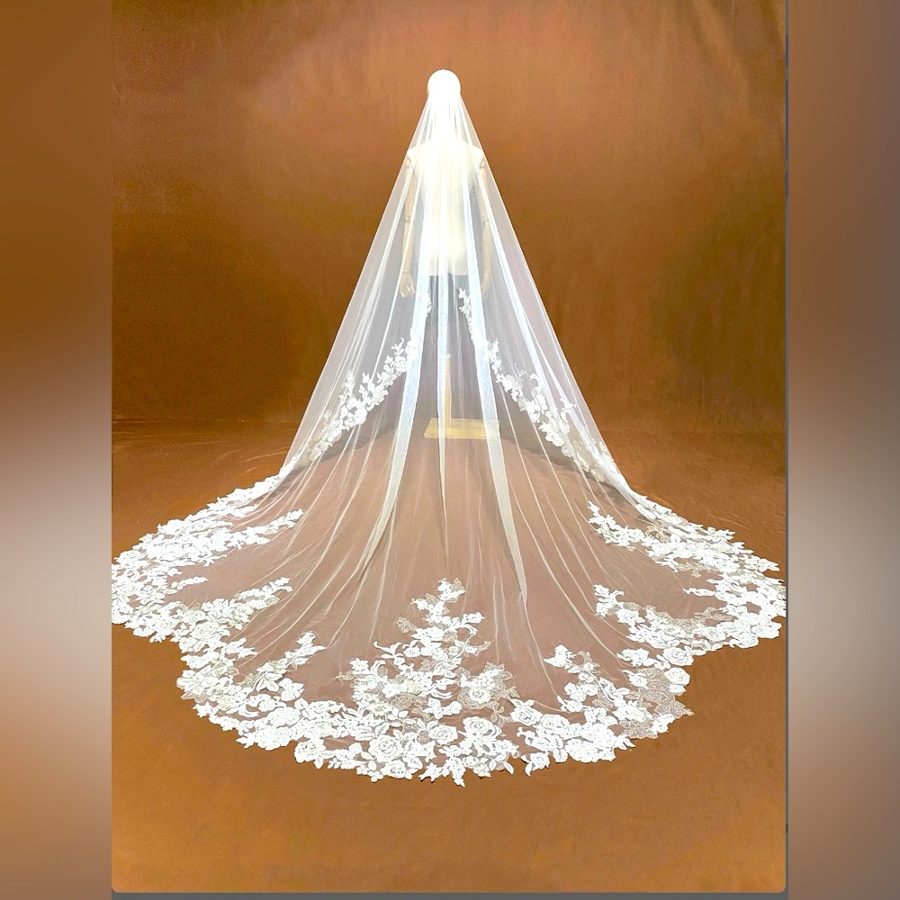 Brand new cathedral wedding veil